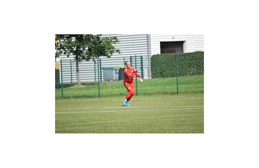 Stanislas Borel, goal de ligue 2 de CS Sedan Ardennes : il choisit RG Gloves pour sa paire de gants 
